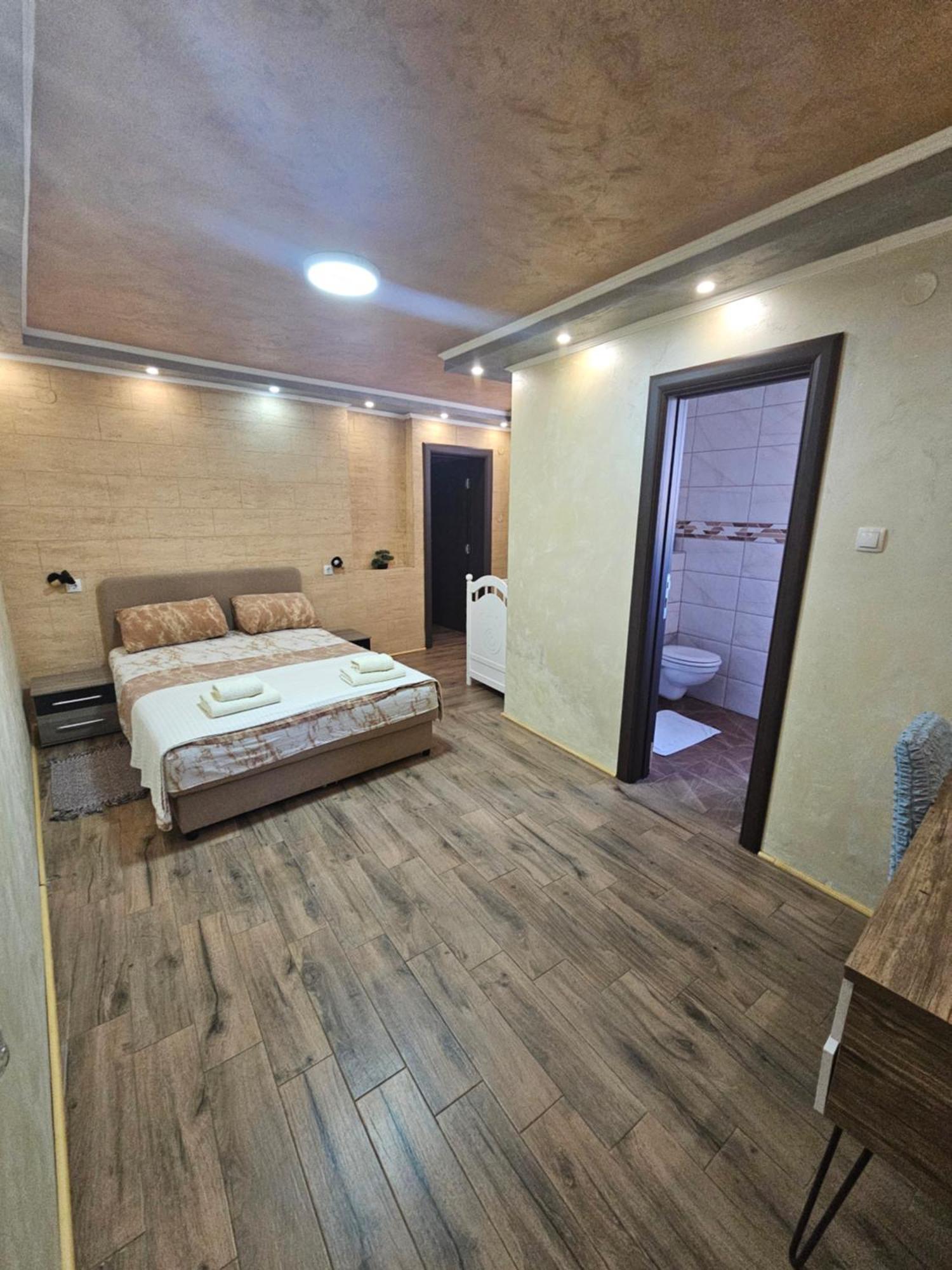 Prenociste Rooms Simke Subotica Exterior foto