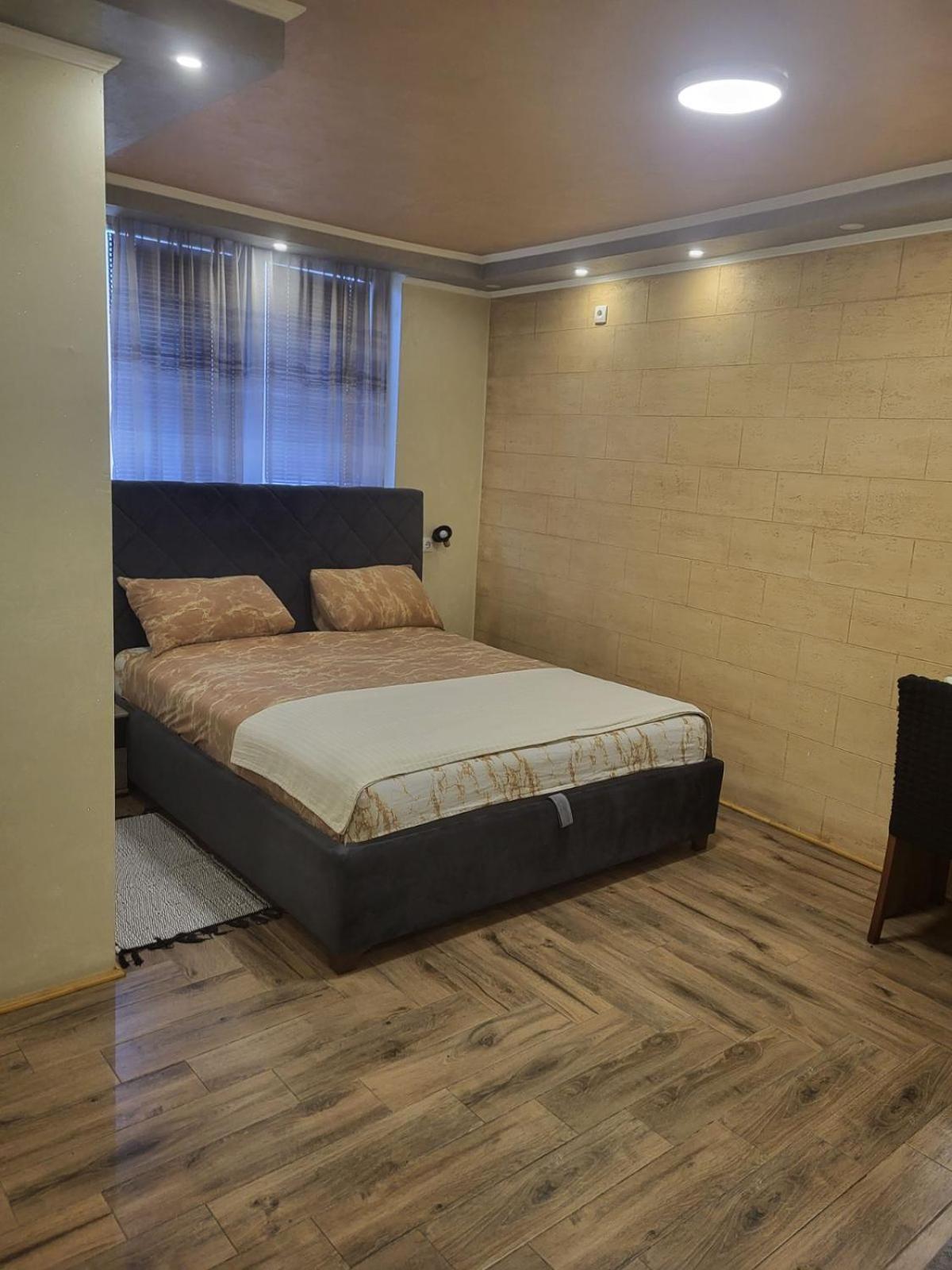 Prenociste Rooms Simke Subotica Exterior foto