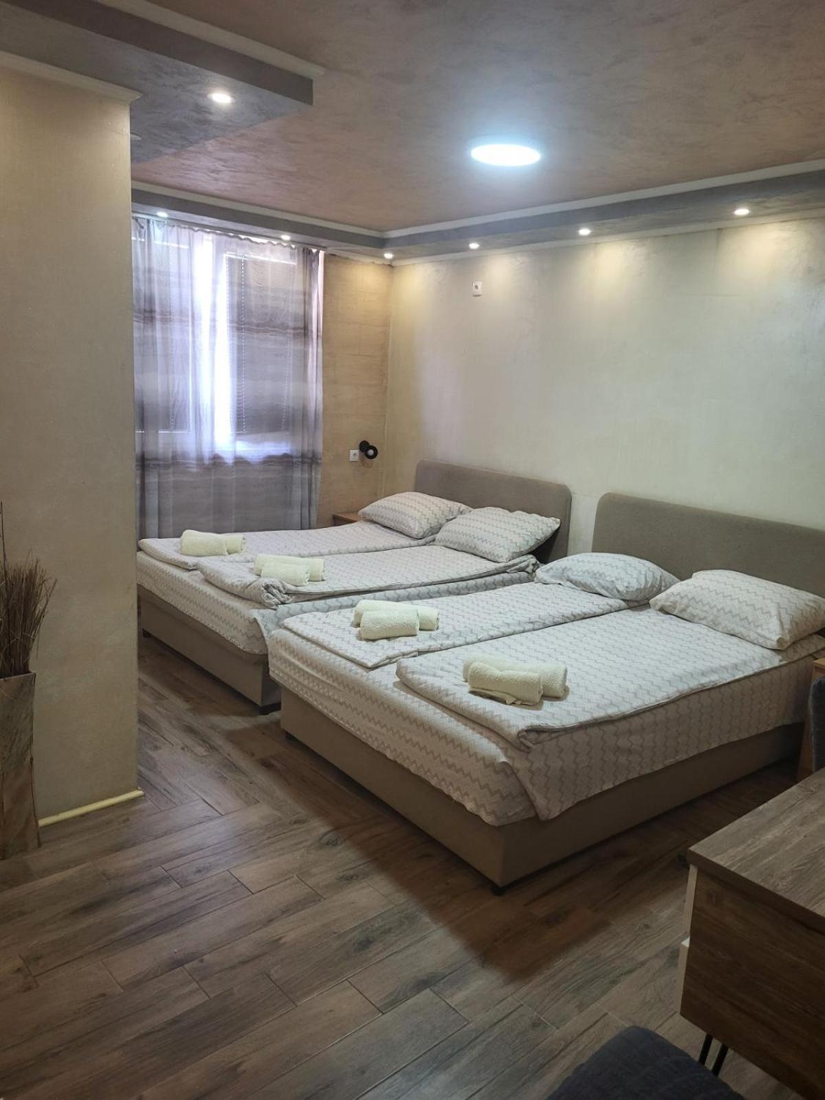 Prenociste Rooms Simke Subotica Exterior foto